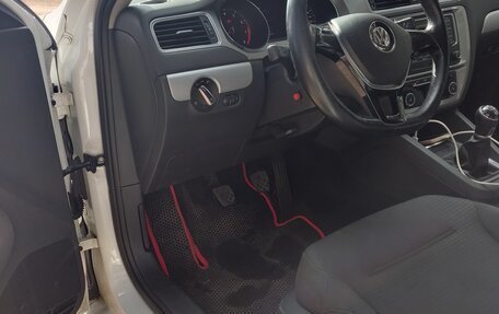 Volkswagen Jetta VI, 2017 год, 1 270 000 рублей, 17 фотография