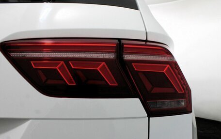 Volkswagen Tiguan II, 2021 год, 2 695 000 рублей, 26 фотография