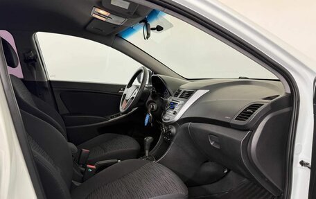 Hyundai Solaris II рестайлинг, 2015 год, 1 040 000 рублей, 11 фотография