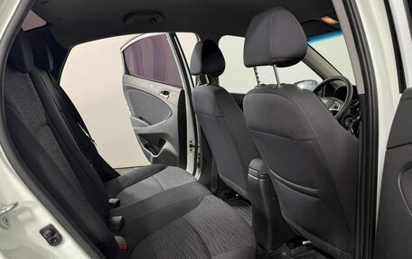 Hyundai Solaris II рестайлинг, 2015 год, 1 040 000 рублей, 12 фотография