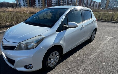 Toyota Vitz, 2012 год, 750 000 рублей, 2 фотография