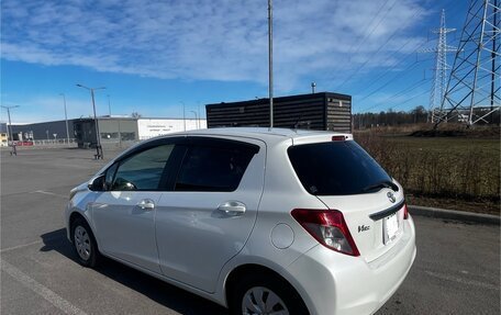 Toyota Vitz, 2012 год, 750 000 рублей, 5 фотография
