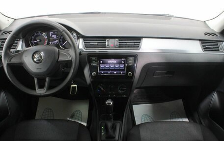 Skoda Rapid I, 2018 год, 1 150 000 рублей, 13 фотография