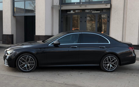 Mercedes-Benz E-Класс, 2020 год, 4 950 000 рублей, 4 фотография