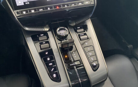 Aston Martin Vanquish, 2026 год, 50 500 000 рублей, 22 фотография