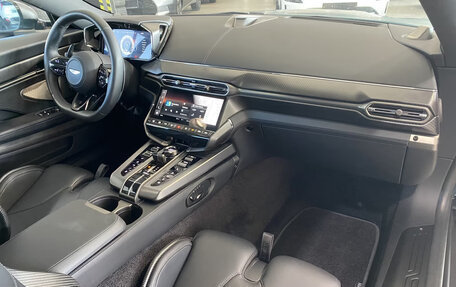 Aston Martin Vanquish, 2026 год, 50 500 000 рублей, 23 фотография