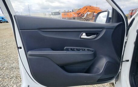 KIA Rio IV, 2020 год, 1 570 000 рублей, 9 фотография