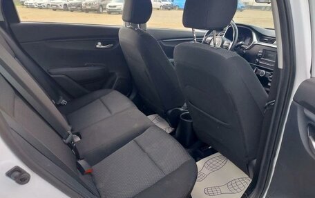 KIA Rio IV, 2020 год, 1 570 000 рублей, 10 фотография