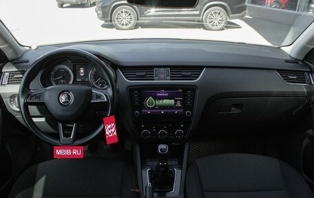 Skoda Octavia, 2017 год, 1 700 000 рублей, 13 фотография