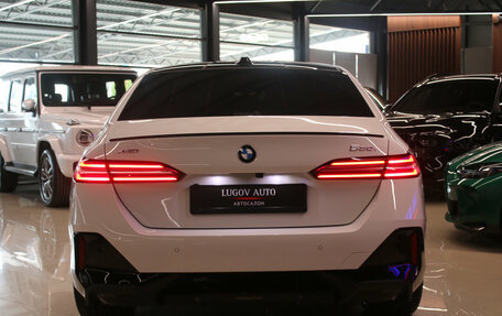 BMW 5 серия, 2025 год, 8 300 000 рублей, 5 фотография