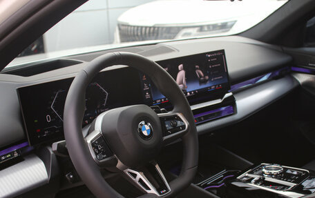 BMW 5 серия, 2025 год, 8 300 000 рублей, 12 фотография