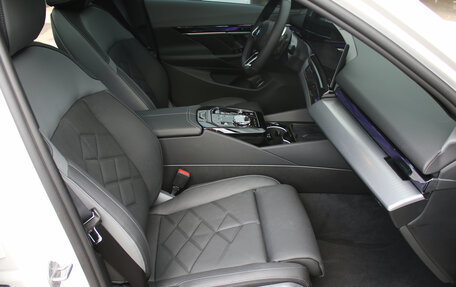 BMW 5 серия, 2025 год, 8 300 000 рублей, 8 фотография