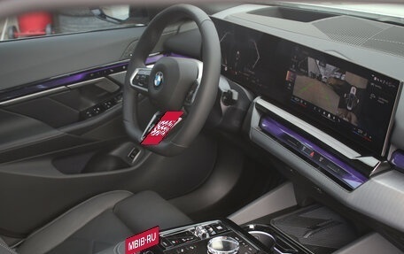 BMW 5 серия, 2025 год, 8 300 000 рублей, 14 фотография