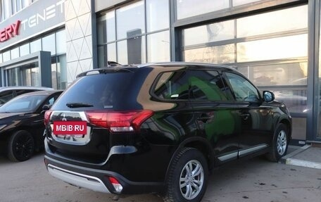 Mitsubishi Outlander III рестайлинг 3, 2020 год, 2 399 000 рублей, 5 фотография