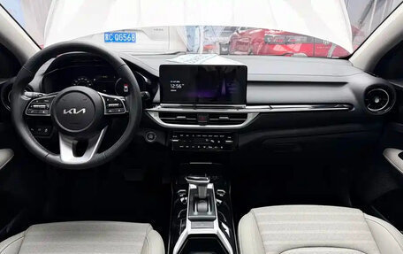 KIA K3, 2023 год, 1 350 000 рублей, 15 фотография