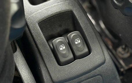 Renault Sandero I, 2011 год, 550 000 рублей, 27 фотография