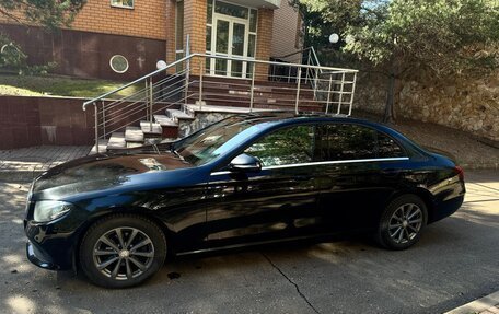 Mercedes-Benz E-Класс, 2016 год, 2 600 000 рублей, 3 фотография