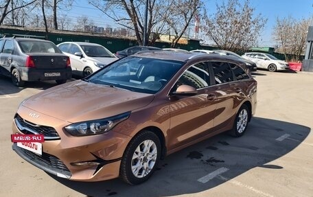 KIA cee'd III, 2021 год, 2 300 000 рублей, 3 фотография