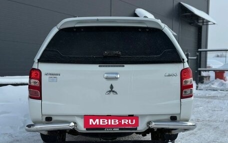 Mitsubishi L200 IV рестайлинг, 2015 год, 1 840 000 рублей, 5 фотография