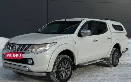 Mitsubishi L200 IV рестайлинг, 2015 год, 1 840 000 рублей, 3 фотография