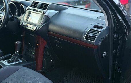 Toyota Land Cruiser Prado 150 рестайлинг 2, 2016 год, 3 720 000 рублей, 11 фотография