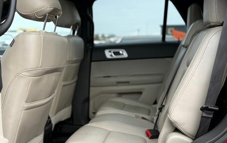 Ford Explorer VI, 2012 год, 1 400 000 рублей, 21 фотография