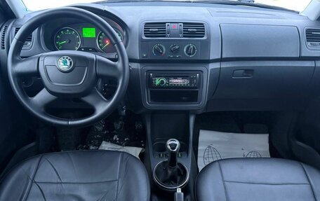 Skoda Fabia II, 2012 год, 400 000 рублей, 10 фотография