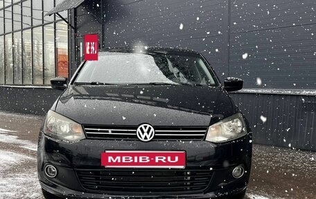 Volkswagen Polo VI (EU Market), 2011 год, 630 000 рублей, 2 фотография