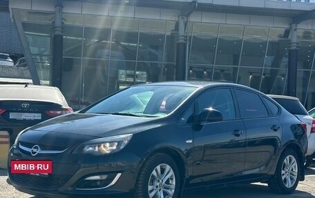 Opel Astra J, 2013 год, 695 000 рублей, 3 фотография