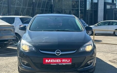 Opel Astra J, 2013 год, 695 000 рублей, 2 фотография