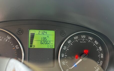 Skoda Roomster, 2012 год, 850 000 рублей, 6 фотография