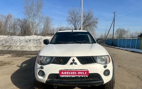 Mitsubishi L200 IV рестайлинг, 2007 год, 1 200 000 рублей, 2 фотография