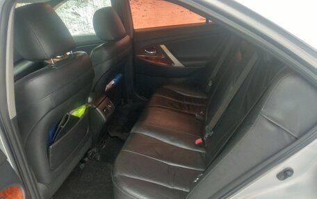 Toyota Camry, 2010 год, 1 420 000 рублей, 10 фотография