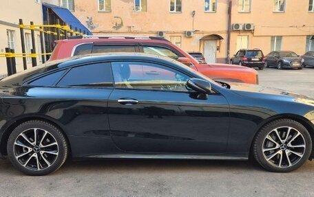 Mercedes-Benz E-Класс, 2018 год, 4 200 000 рублей, 2 фотография