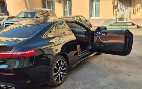 Mercedes-Benz E-Класс, 2018 год, 4 200 000 рублей, 6 фотография