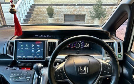 Honda Stepwgn IV, 2014 год, 700 000 рублей, 7 фотография