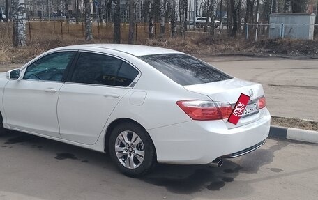 Honda Accord IX рестайлинг, 2013 год, 1 200 000 рублей, 4 фотография