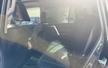 Toyota Land Cruiser Prado 150 рестайлинг 2, 2019 год, 5 500 000 рублей, 13 фотография