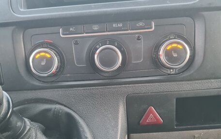 Volkswagen Caravelle T5, 2010 год, 1 333 777 рублей, 18 фотография