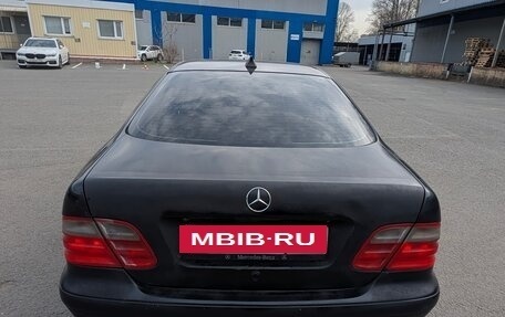 Mercedes-Benz CLK-Класс, 1998 год, 300 000 рублей, 8 фотография