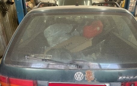 Volkswagen Passat B4, 1995 год, 180 000 рублей, 2 фотография