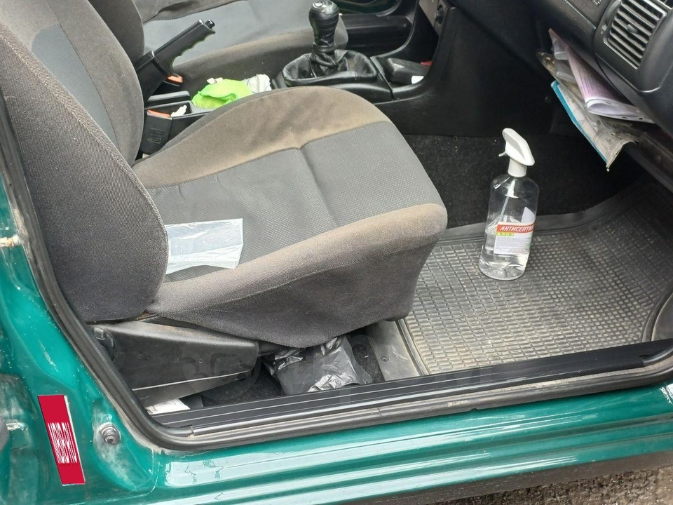 Volkswagen Passat B4, 1994 год, 330 000 рублей, 4 фотография