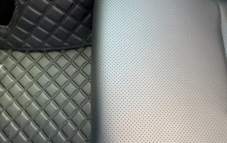 Lexus LX III, 2011 год, 3 990 000 рублей, 34 фотография