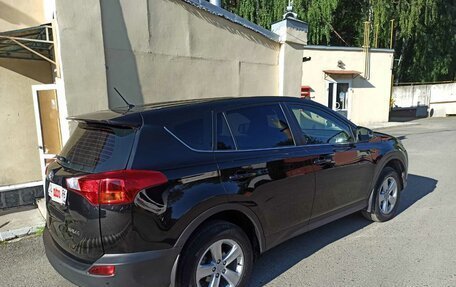 Toyota RAV4, 2013 год, 2 000 000 рублей, 5 фотография