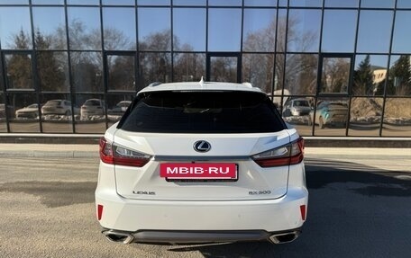 Lexus RX IV рестайлинг, 2018 год, 3 790 000 рублей, 7 фотография