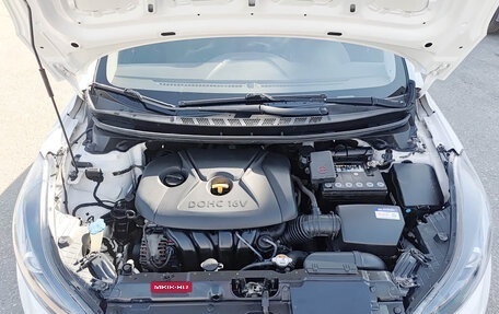 Hyundai Elantra V, 2013 год, 890 000 рублей, 11 фотография