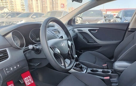 Hyundai Elantra V, 2013 год, 890 000 рублей, 20 фотография