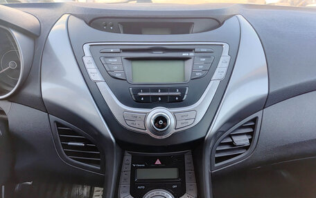 Hyundai Elantra V, 2013 год, 890 000 рублей, 18 фотография