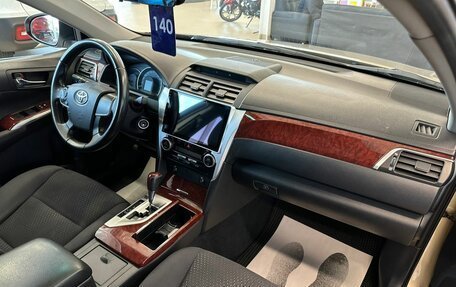 Toyota Camry, 2011 год, 1 699 999 рублей, 13 фотография