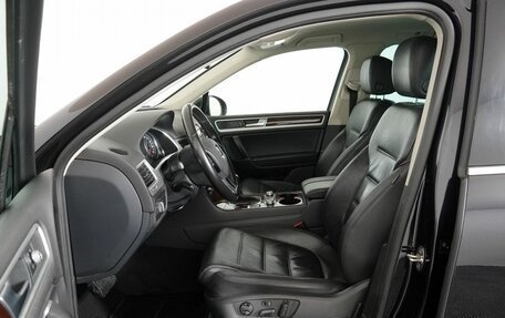 Volkswagen Touareg III, 2015 год, 2 050 000 рублей, 8 фотография